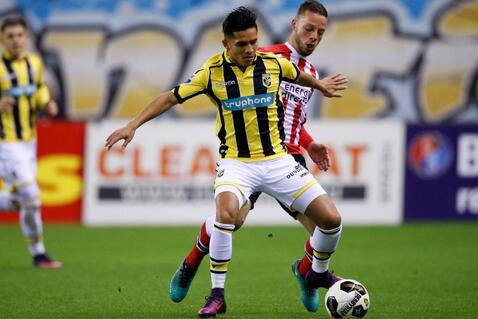 C罗的曼联队友，解说又被打脸！鲁尼：我喜欢吃鱼，但害怕大鱼.