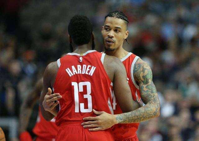 粉絲們充滿 粉絲們充滿