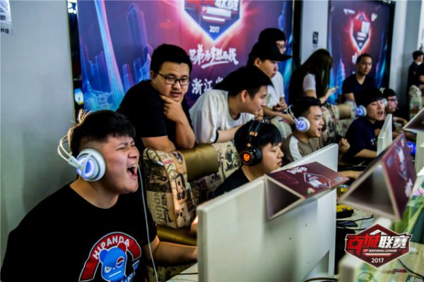 取塞维利亚 取塞维利亚