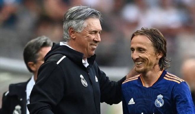 场保持站位 场保持站位